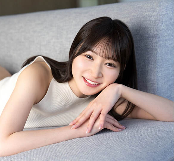 超大量潮吹！外表看起来清秀的美容师其实是「好色娘」！