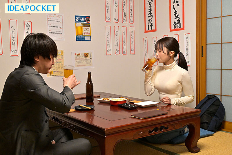 老婆回娘家时「和儿子幼教老师」激烈SEX，看起来正经其实是被虐狂...